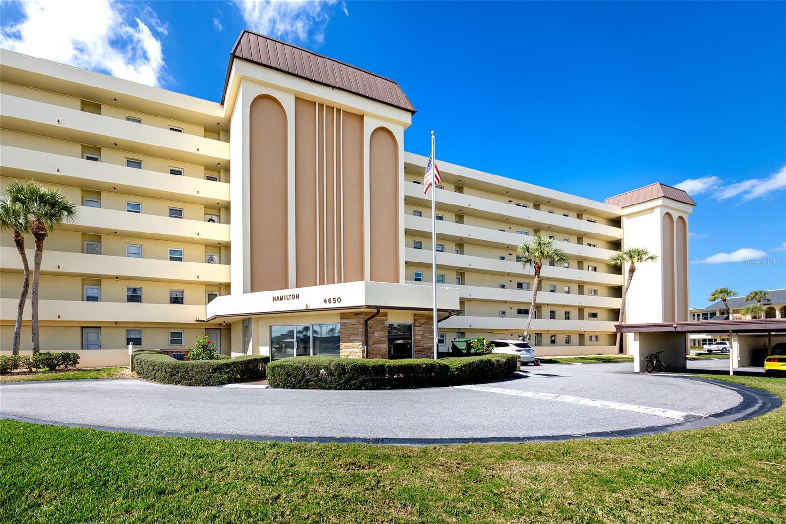 HAMILTON HOUSE THE CONDO - Residential