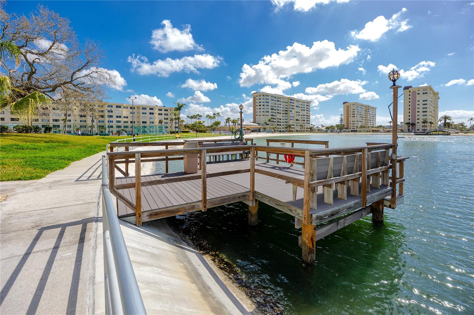 HAMILTON HOUSE THE CONDO - Residential