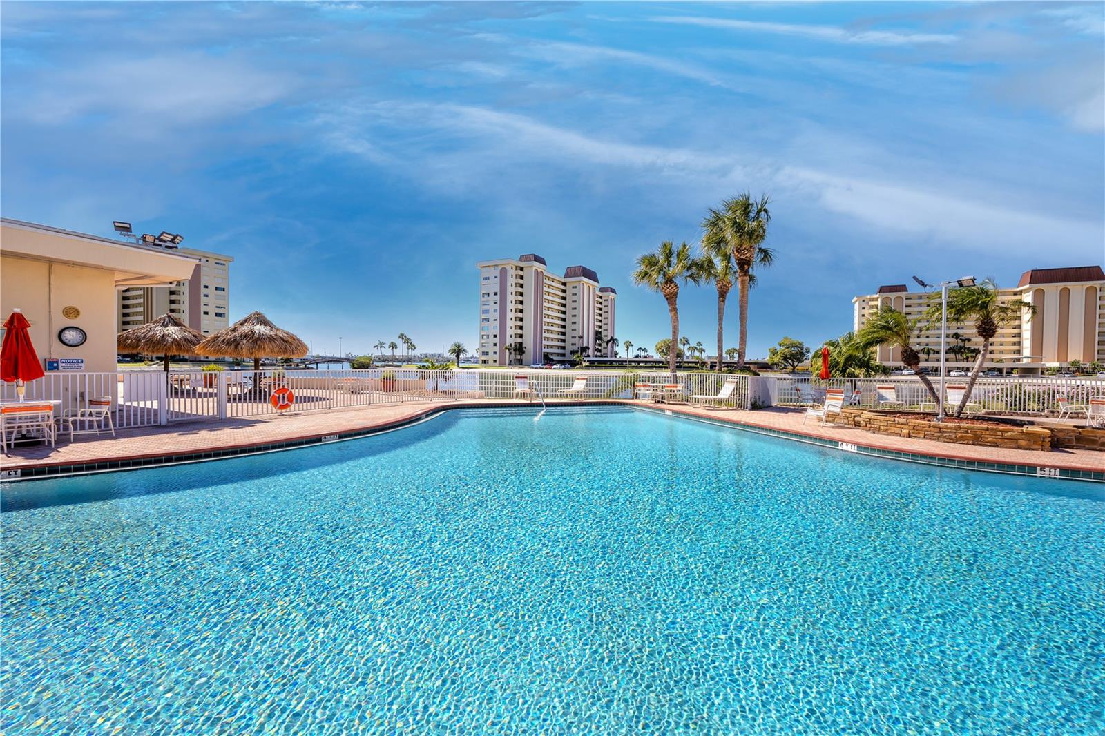 HAMILTON HOUSE THE CONDO - Residential