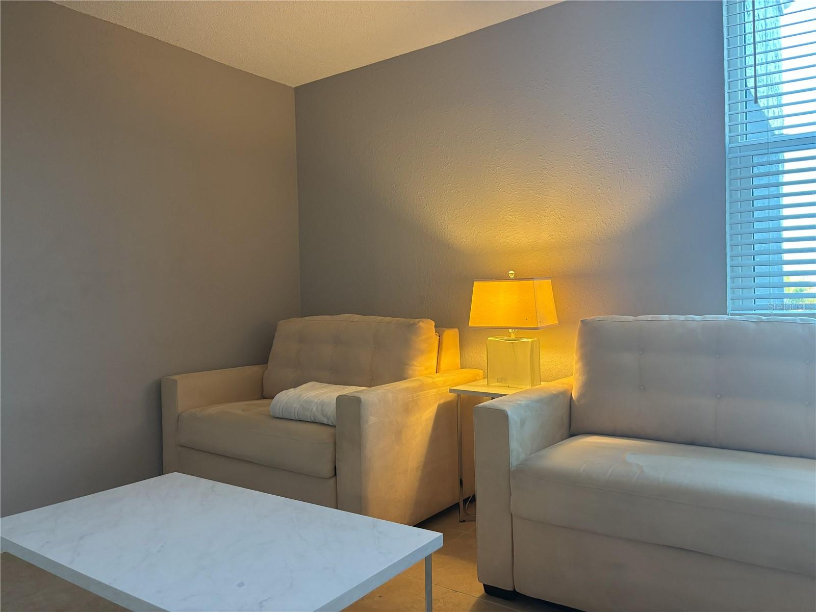SARASOTA PALMS - Residential Lease