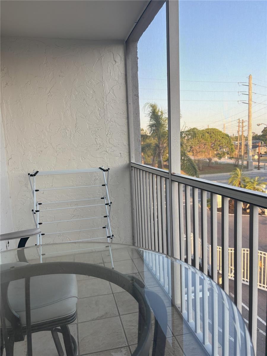 SARASOTA PALMS - Residential Lease