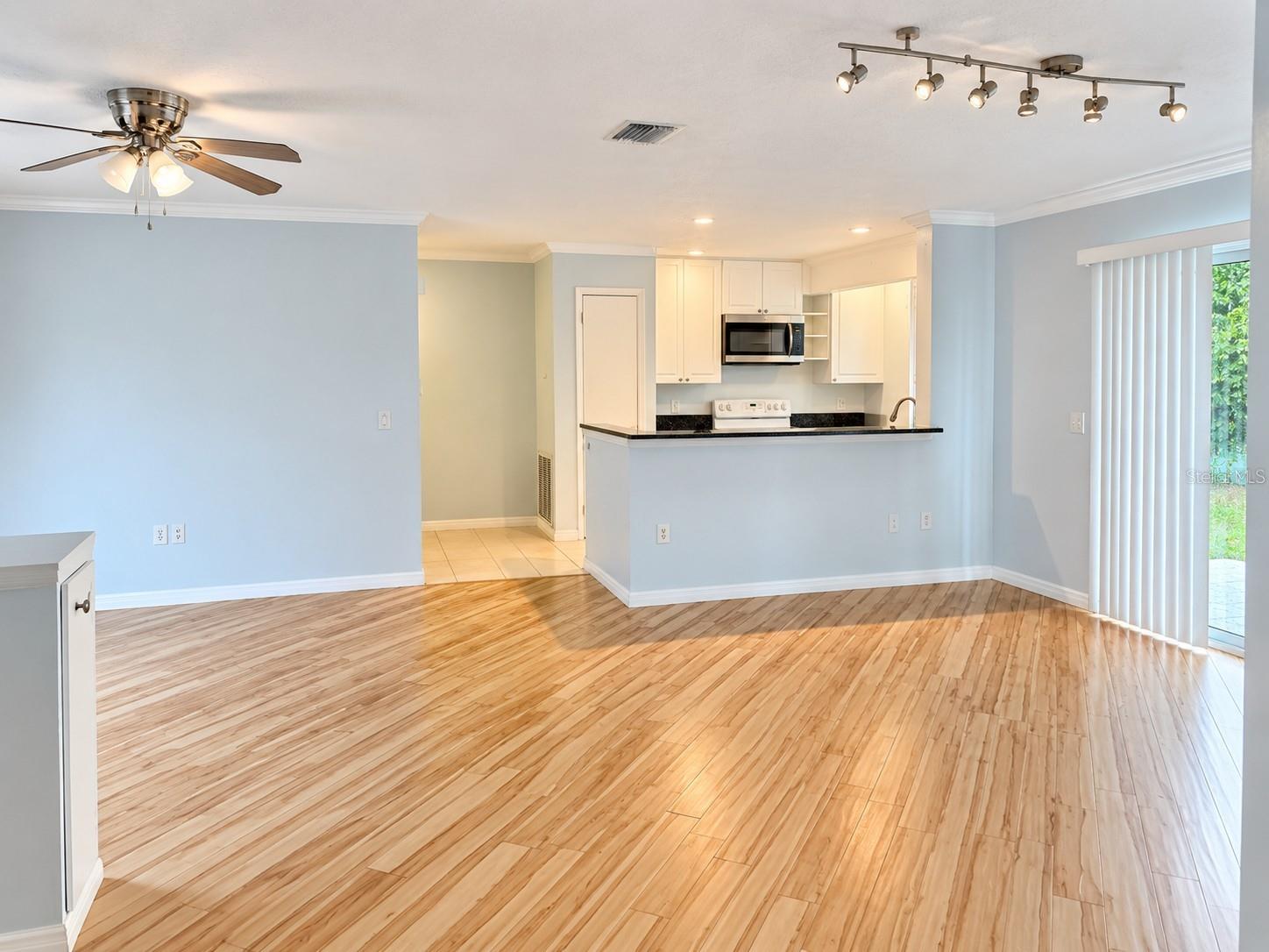 1706 SANDY COURT - Photo 3