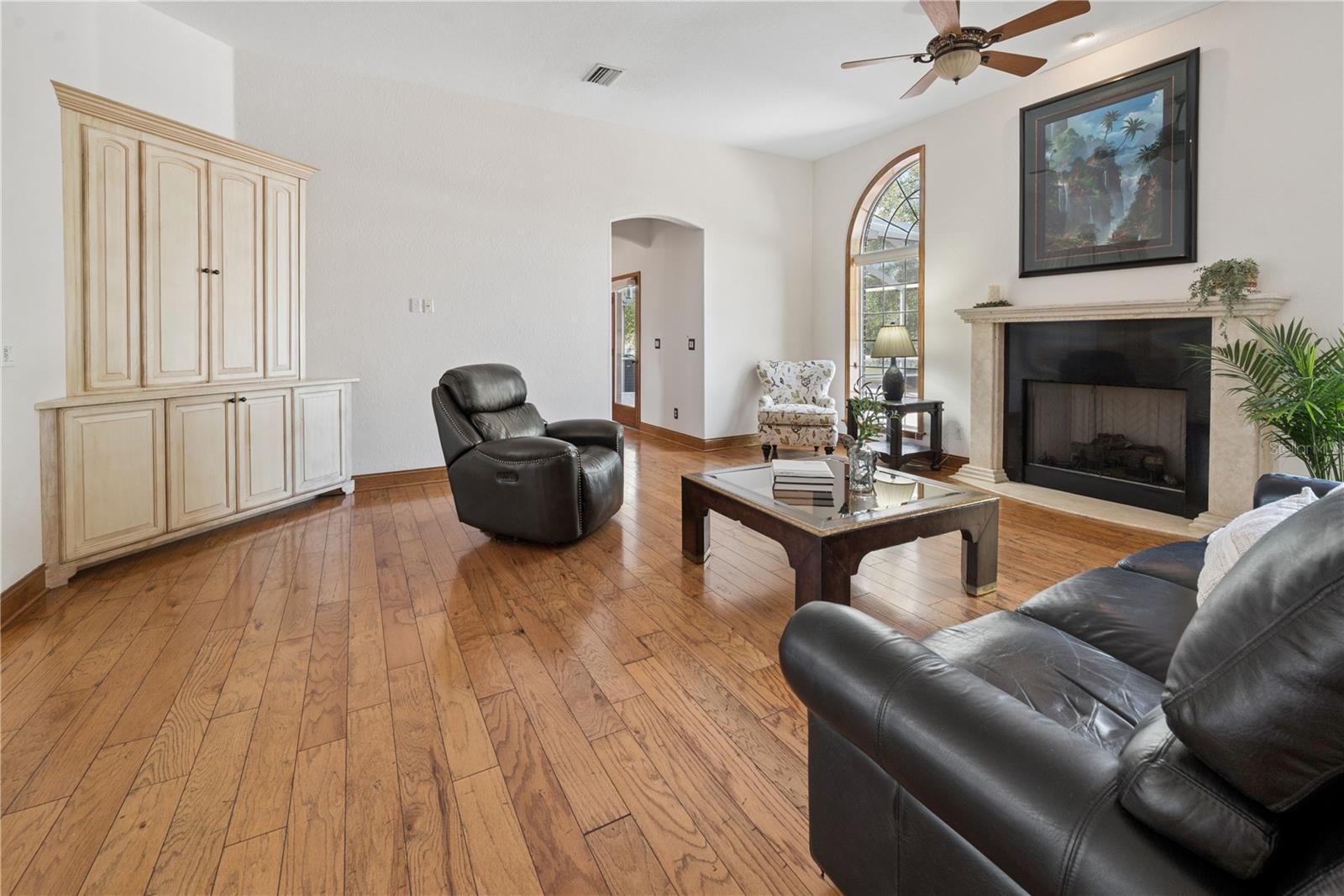 THE HUNT CLUB AT FOX POINT - Residential