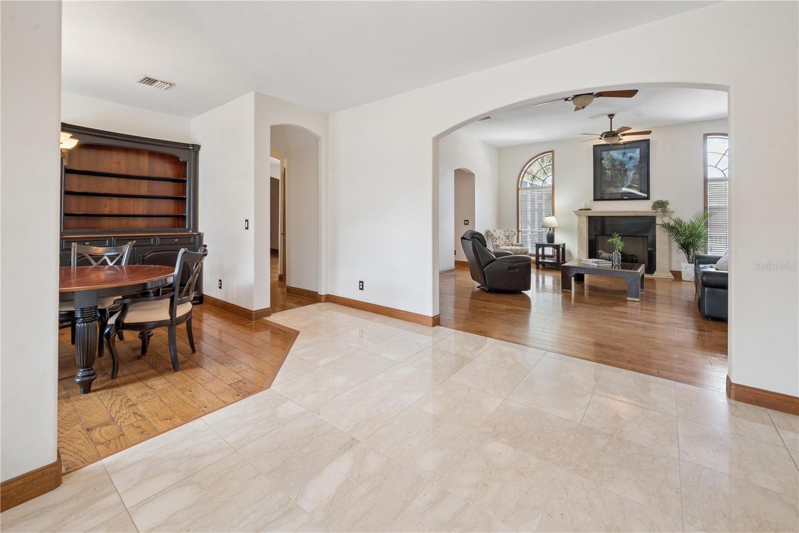 THE HUNT CLUB AT FOX POINT - Residential