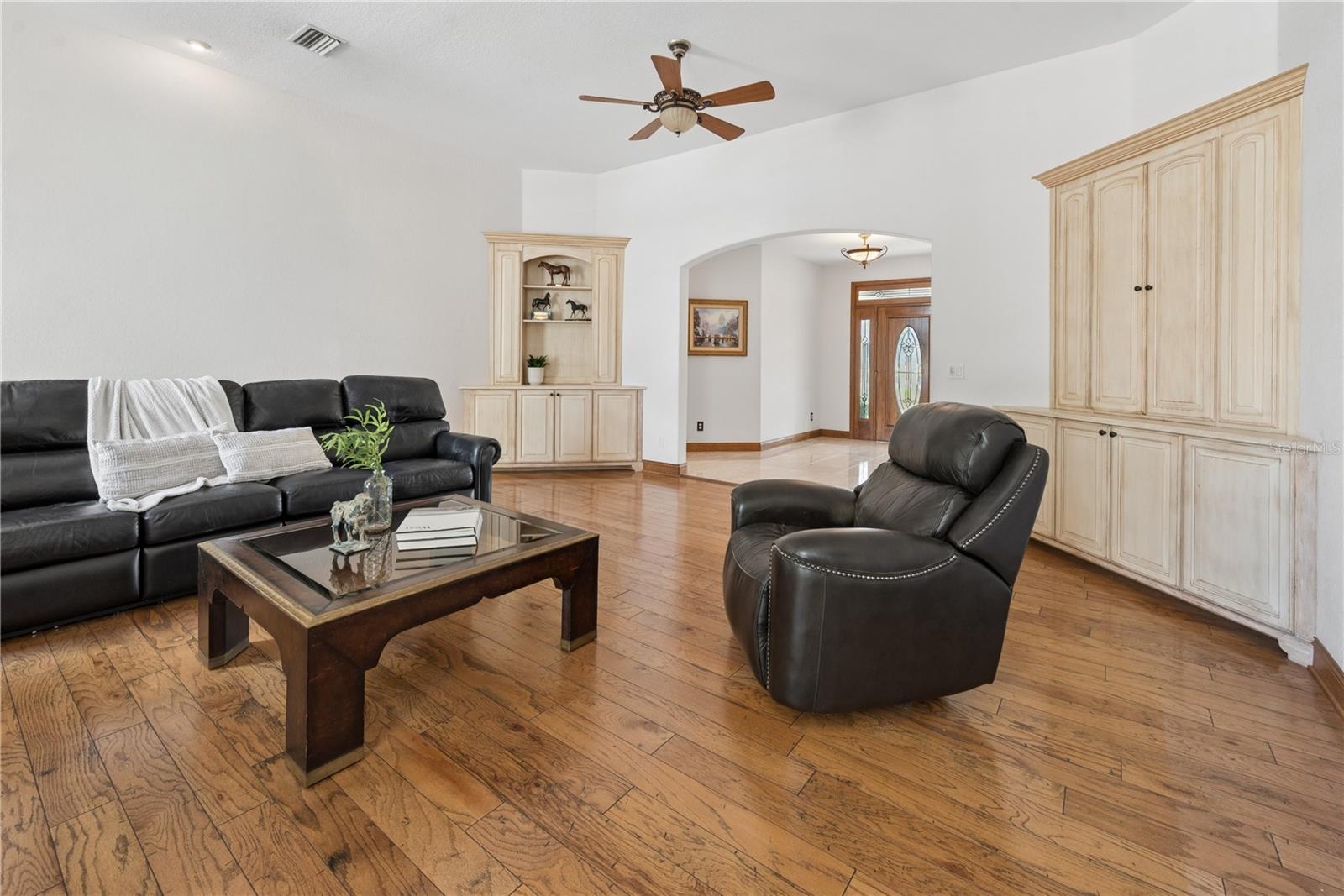 THE HUNT CLUB AT FOX POINT - Residential