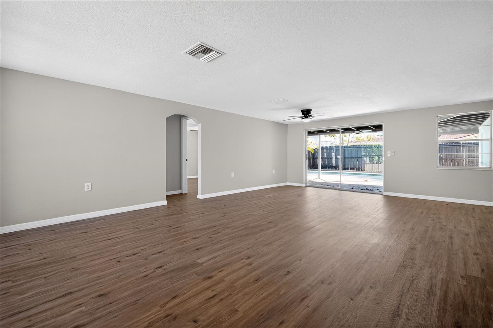 HOLIDAY LAKE ESTATES - Residential