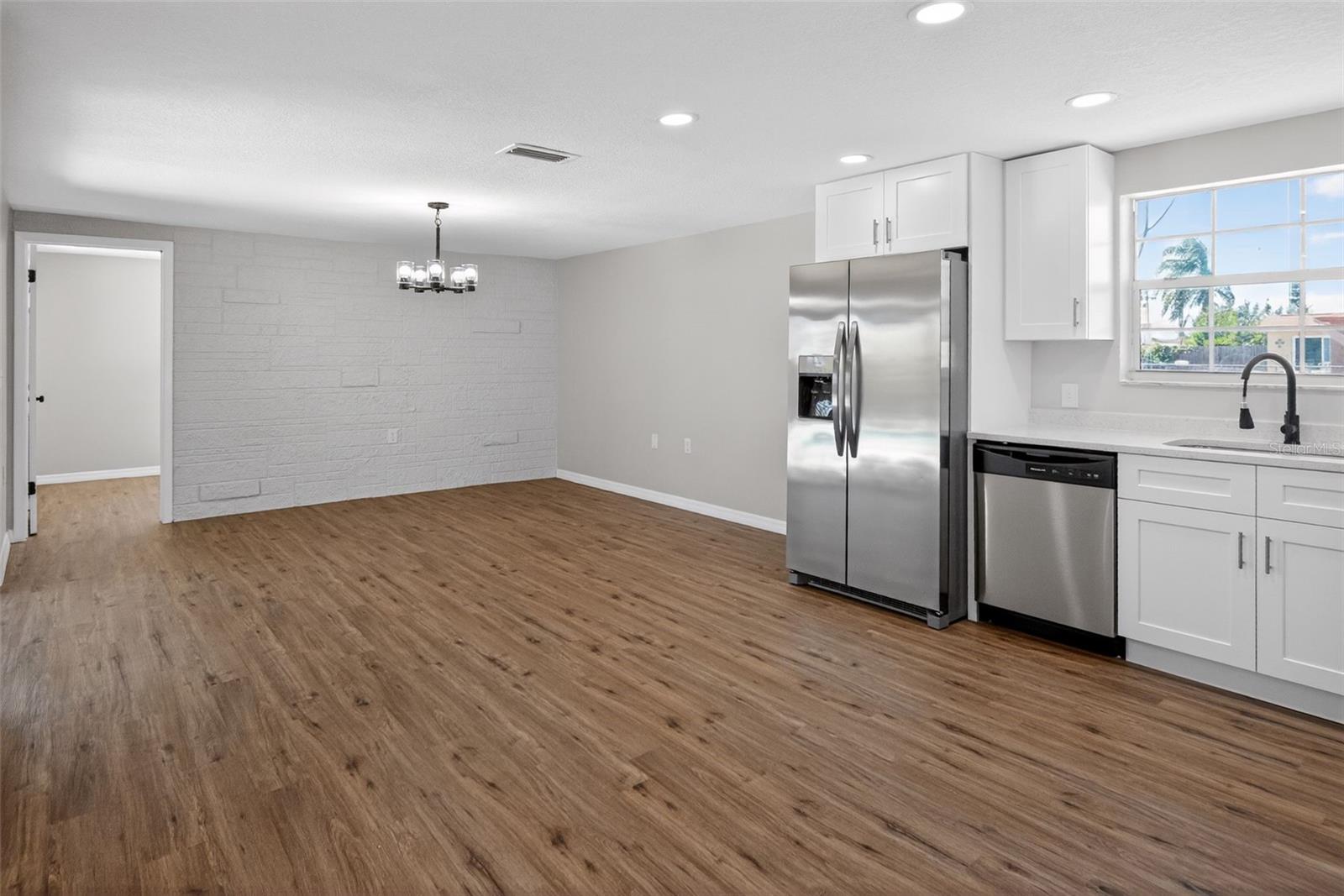 HOLIDAY LAKE ESTATES - Residential