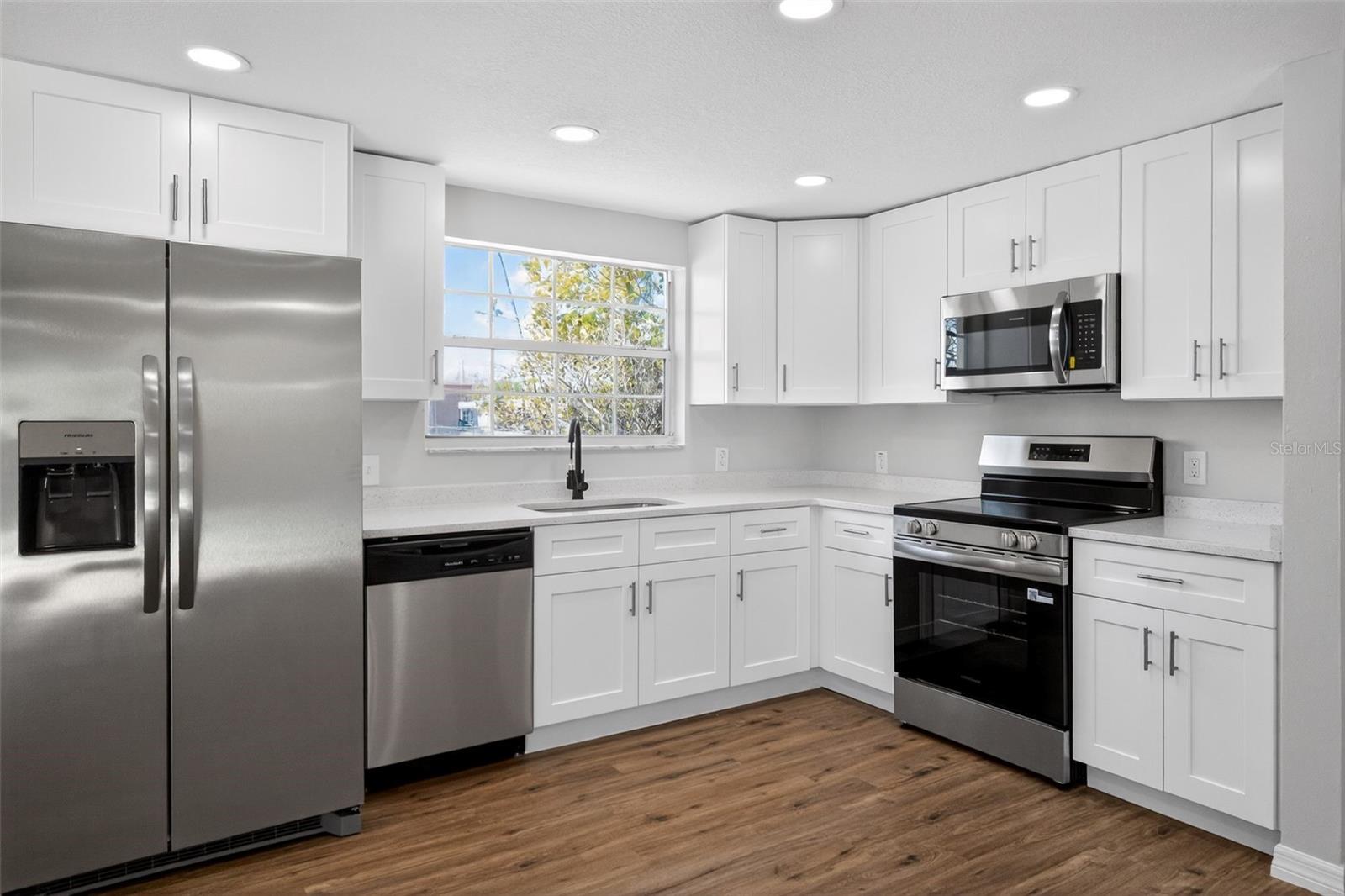 HOLIDAY LAKE ESTATES - Residential