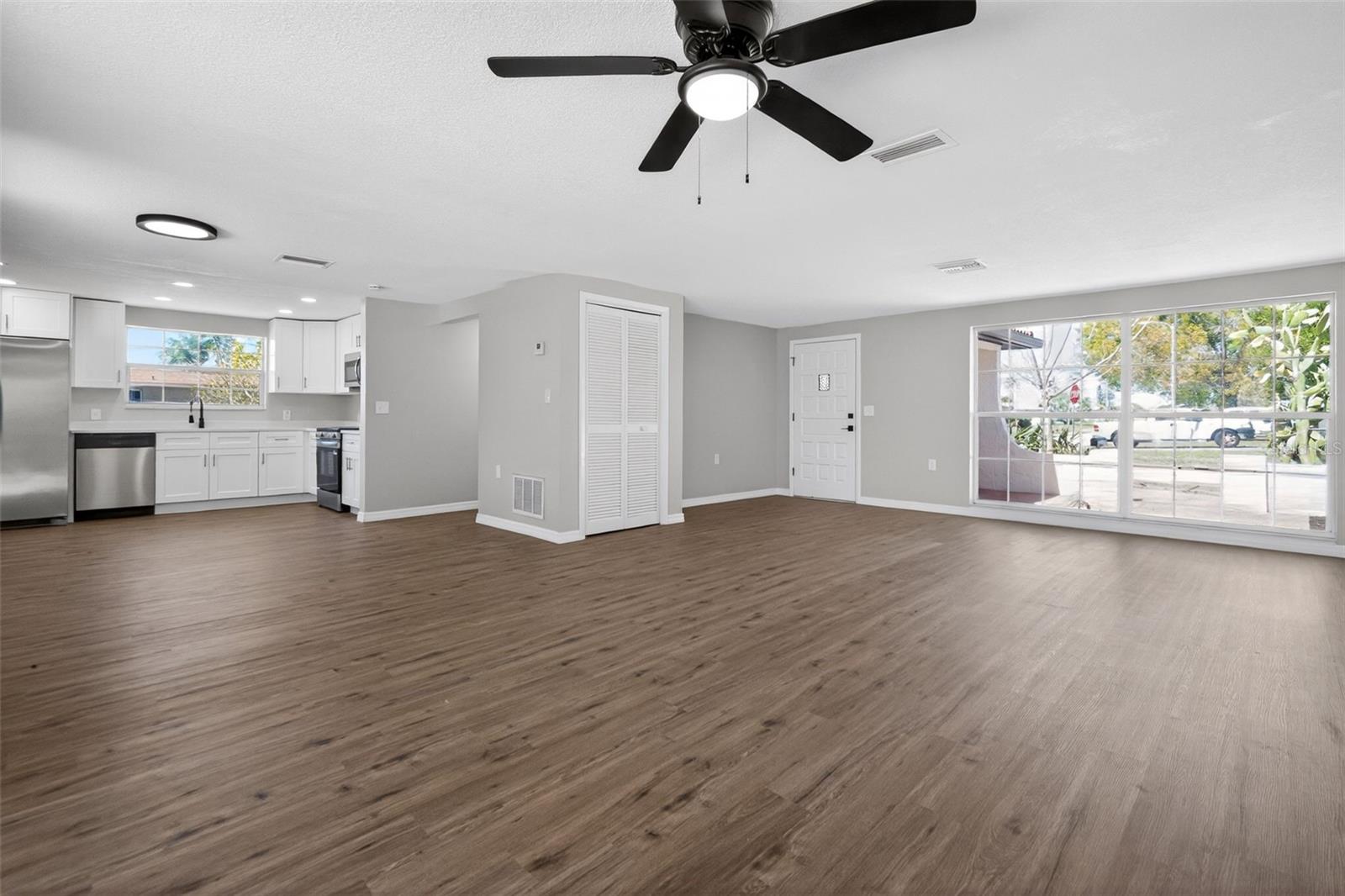 HOLIDAY LAKE ESTATES - Residential