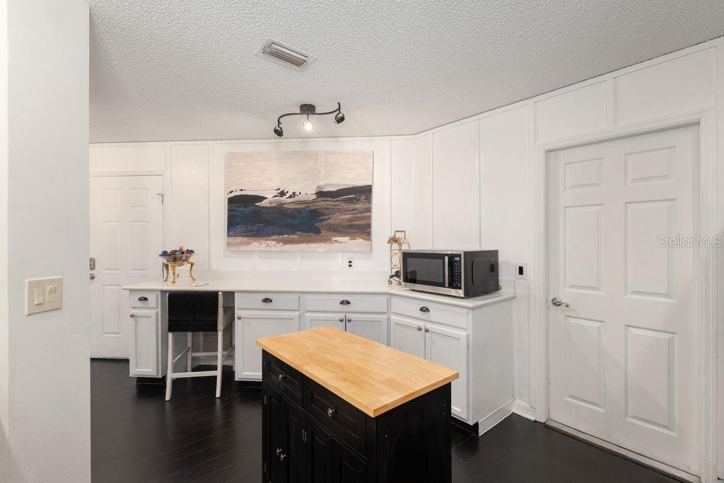 1550 LIME GROVE LANE