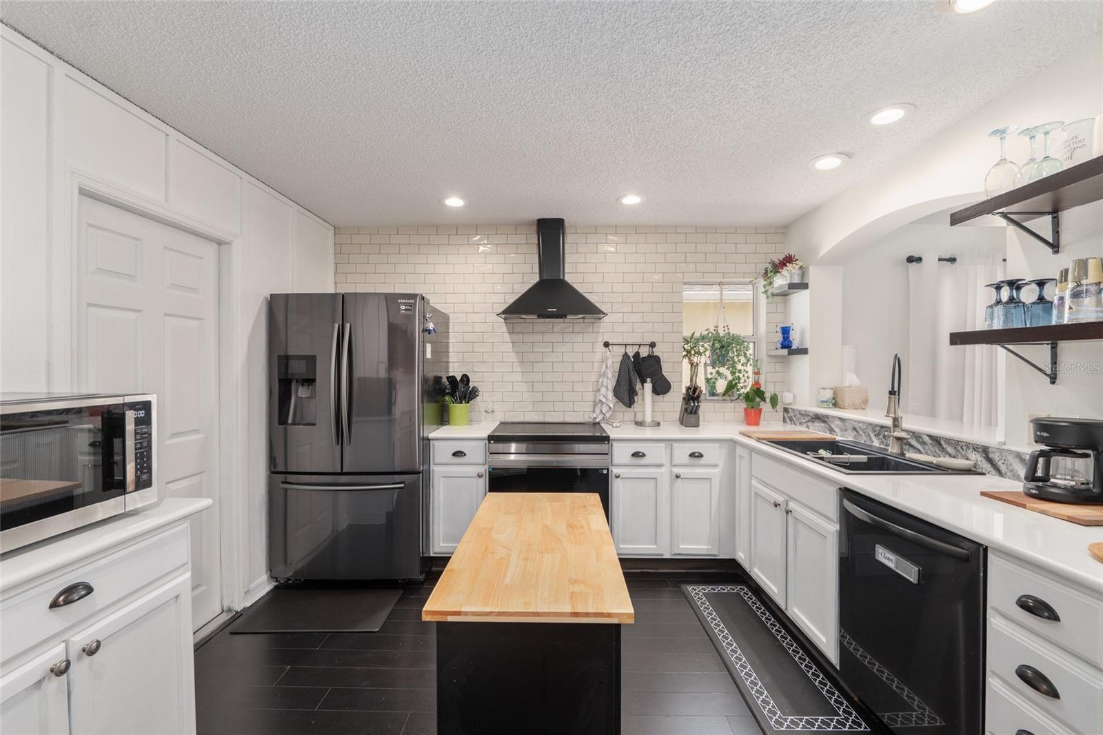 1550 LIME GROVE LANE