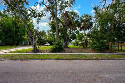 Photo of 1460 17th Street, Sarasota, FL 34234 (MLS # A4667815)