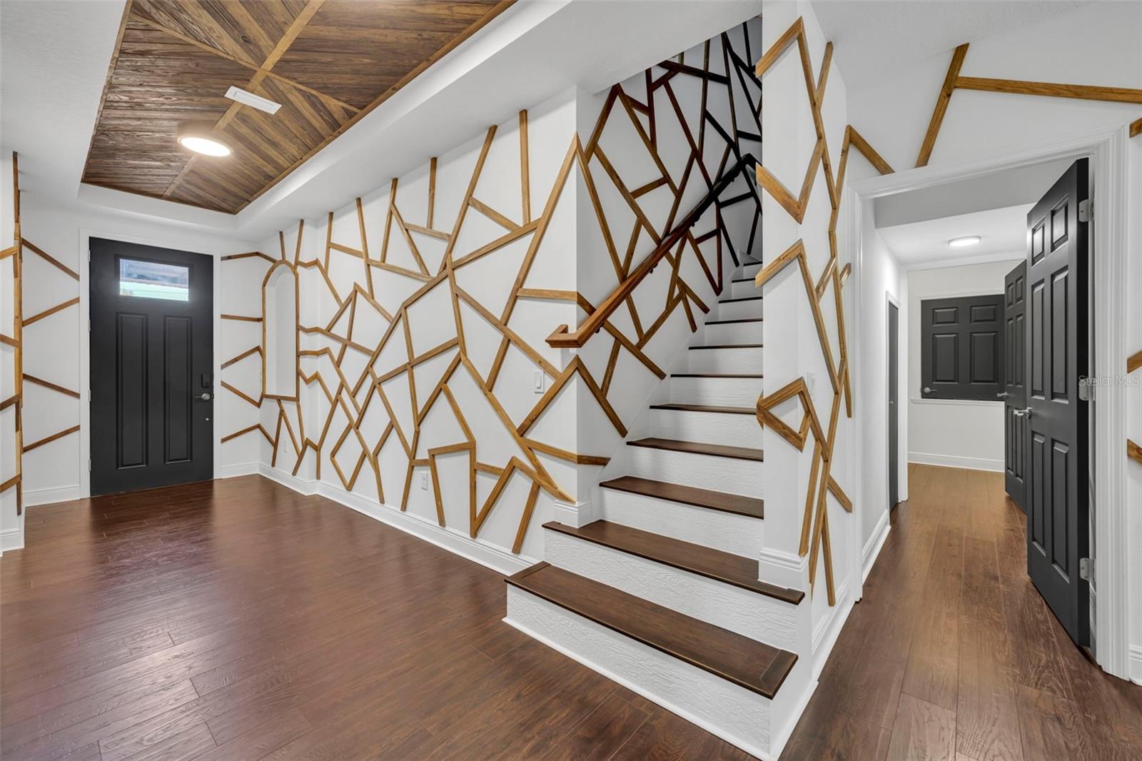 2436 LAKEVIEW HEIGHTS