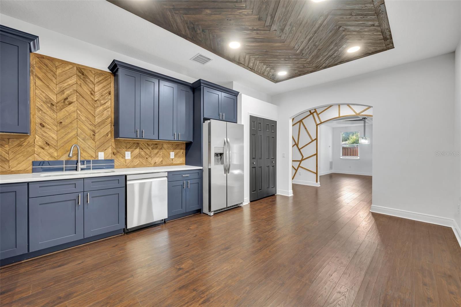 LAKE STANDISH HEIGHTS - Residential