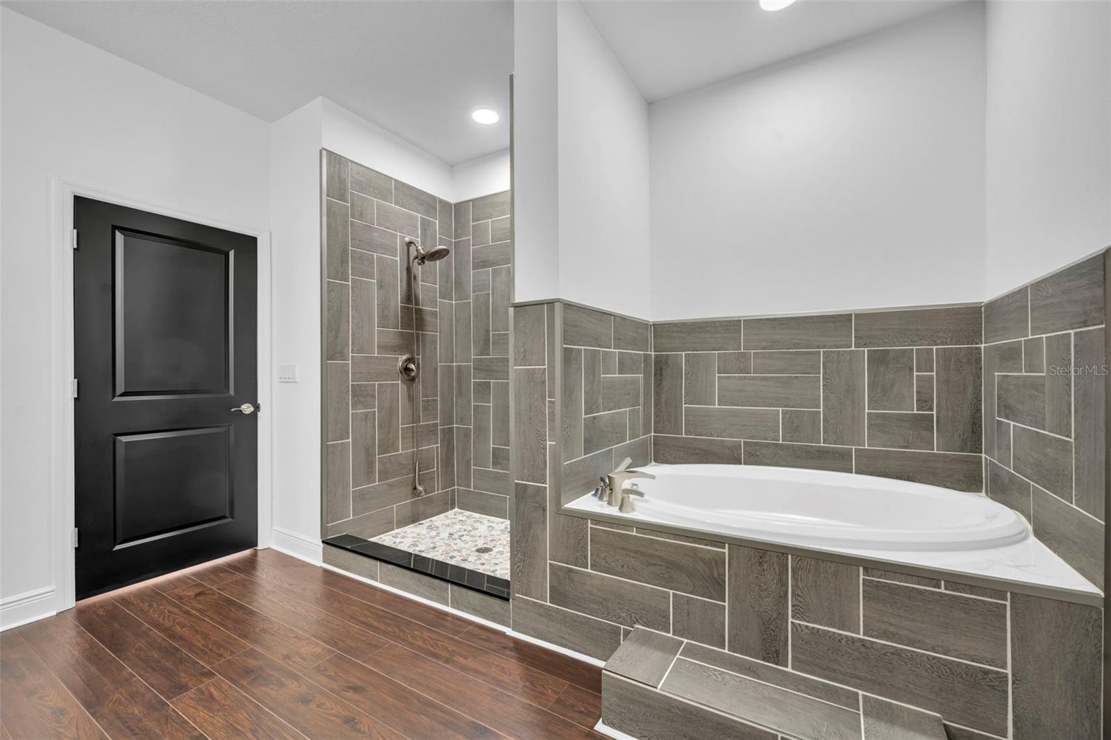 LAKE STANDISH HEIGHTS - Residential