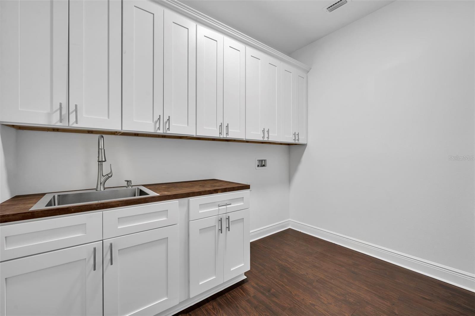 LAKE STANDISH HEIGHTS - Residential