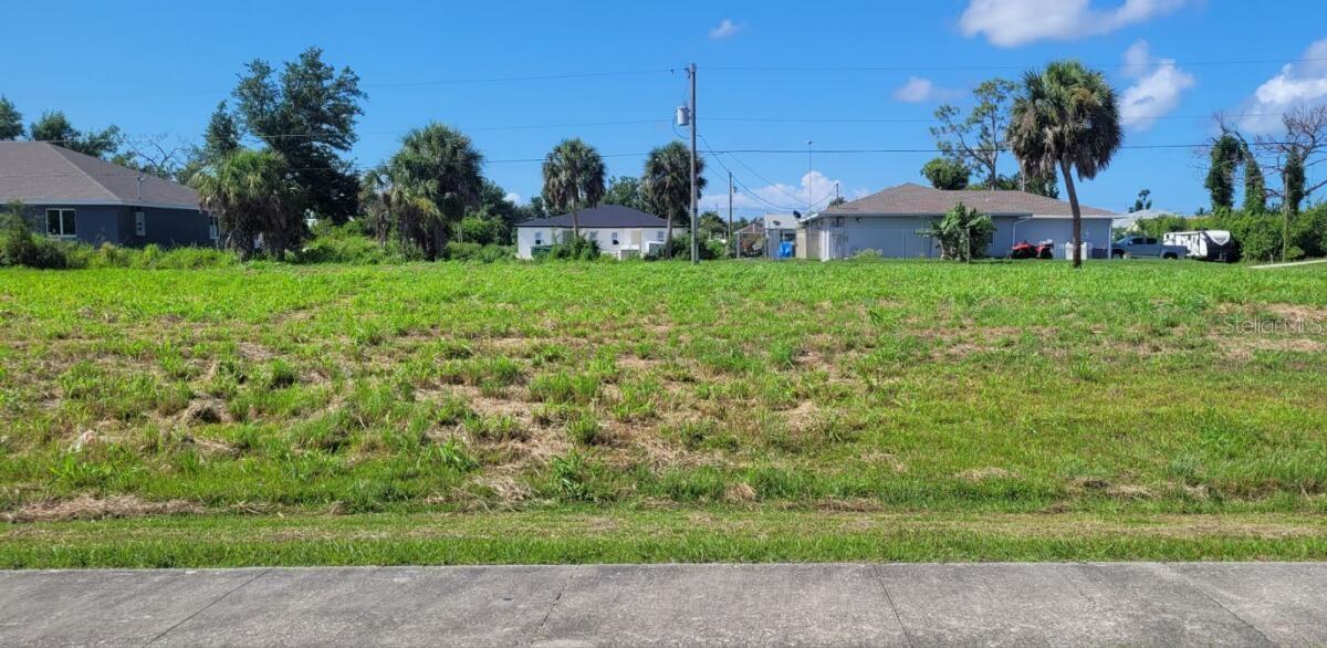 PORT CHARLOTTE SEC 063 - Land