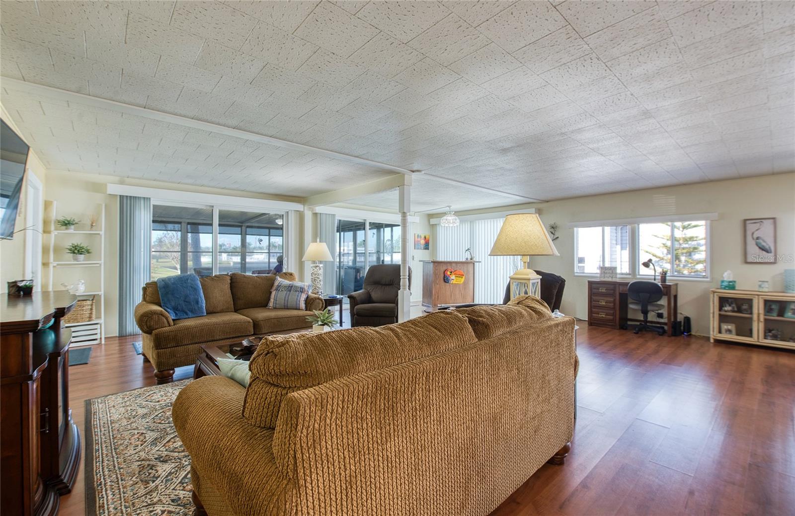 BAY ARISTOCRAT VILLAGE MOBILE HOME PARK UNREC - Residential