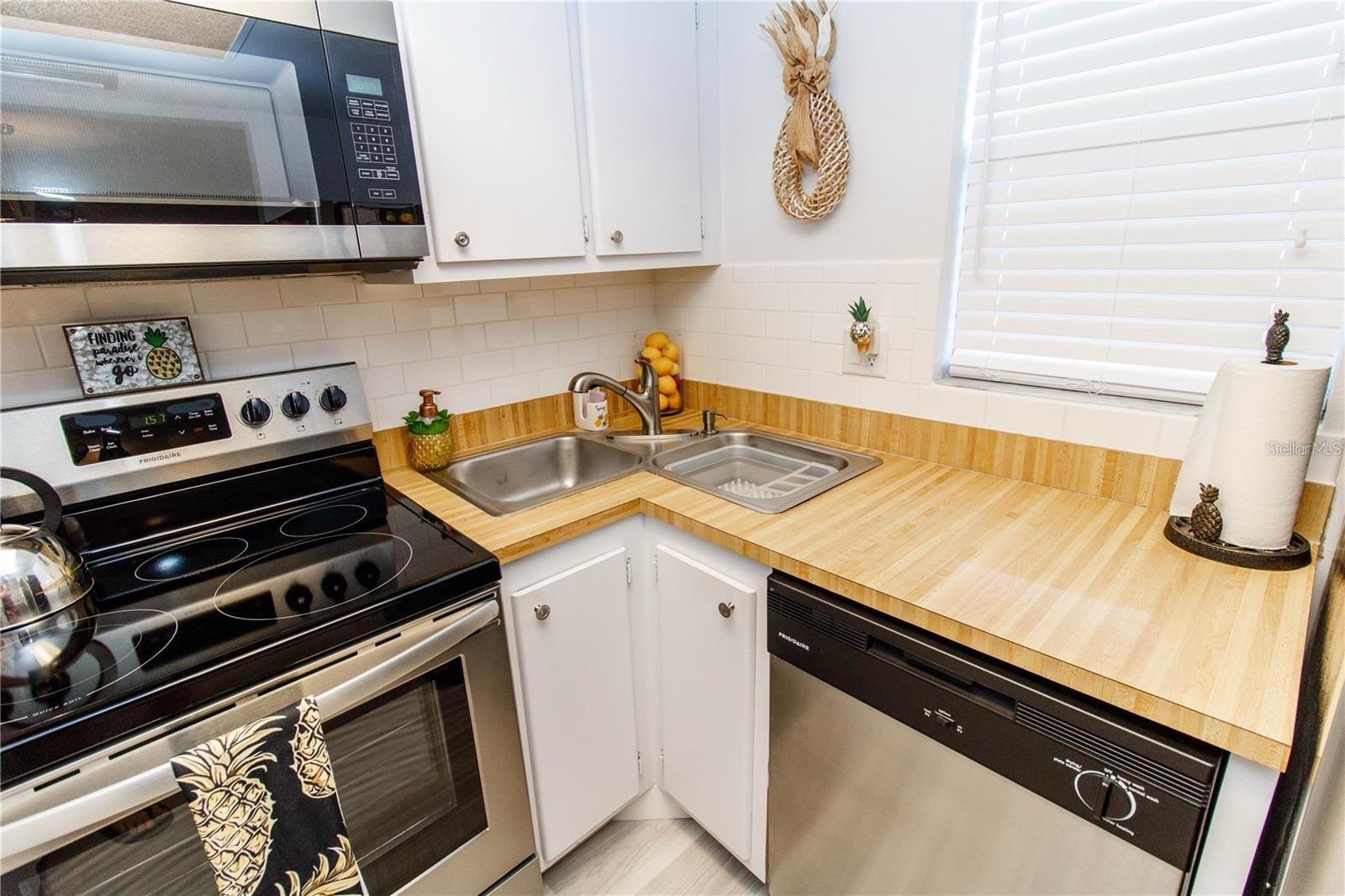 HARBOR VILLAS CONDO PH 1 - Residential