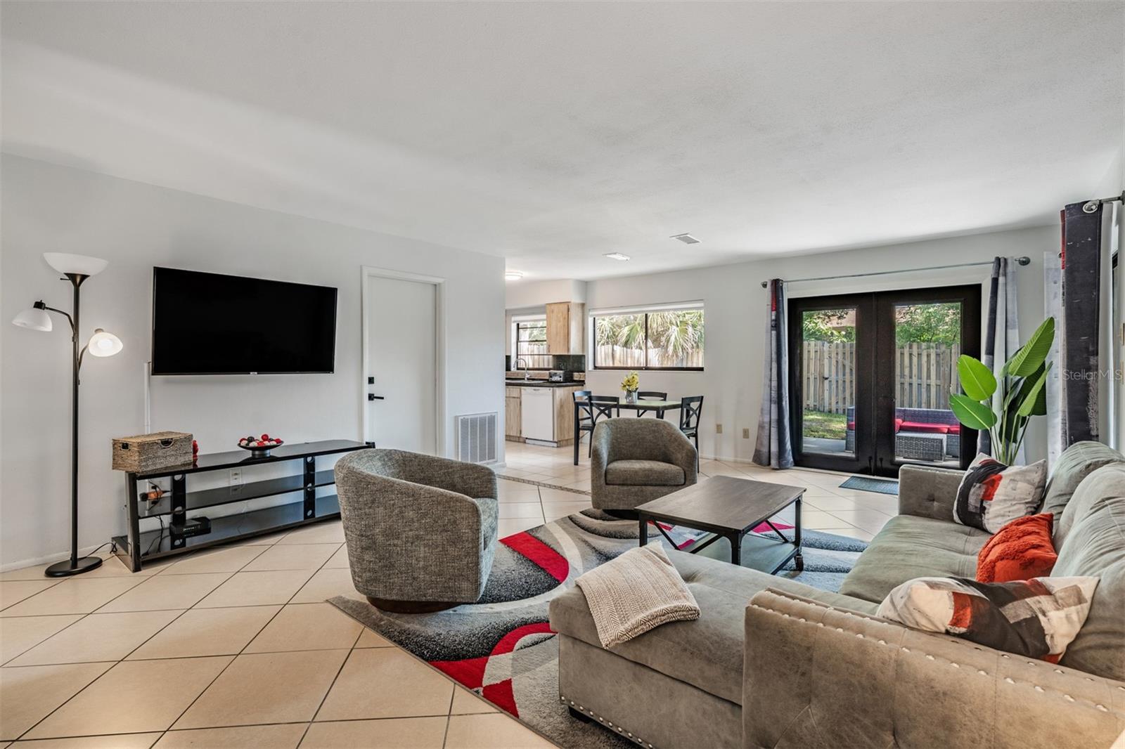 CYPRESS GREEN - Residential