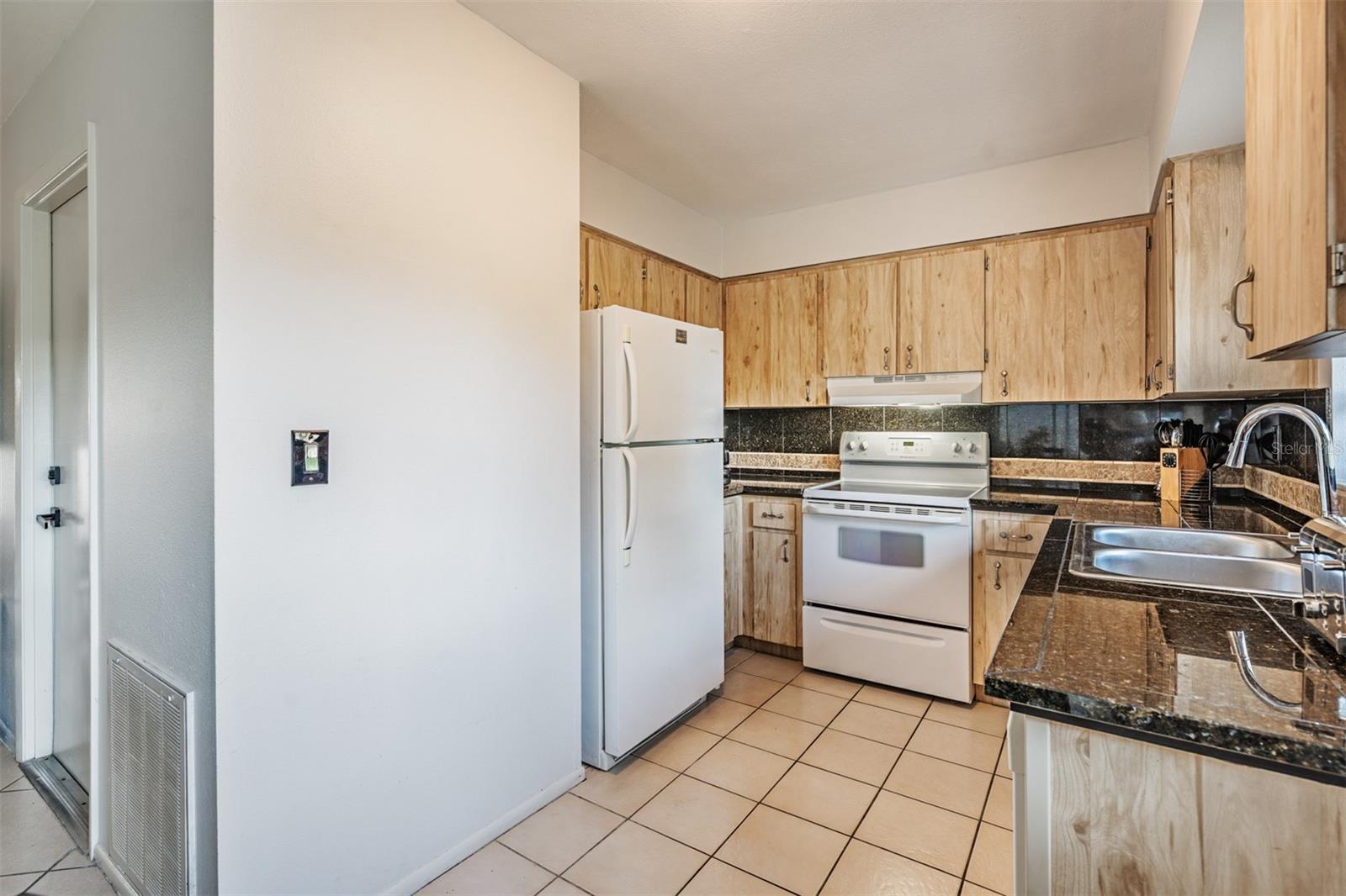 CYPRESS GREEN - Residential