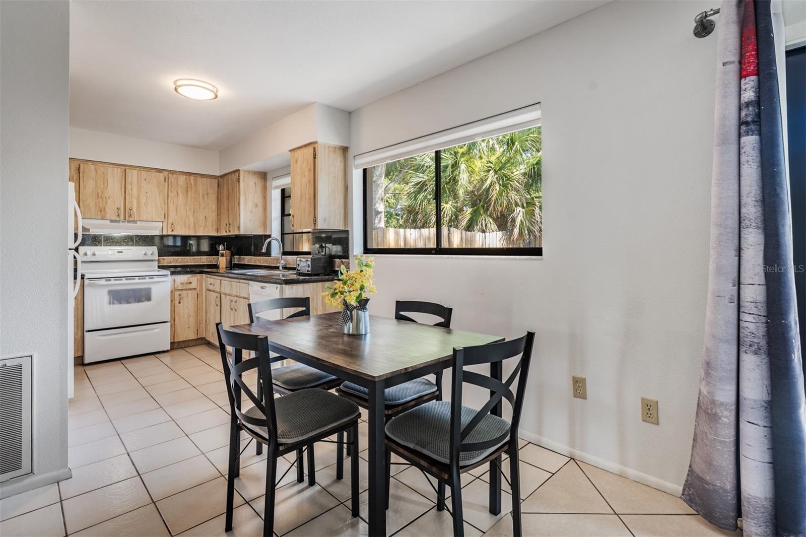 CYPRESS GREEN - Residential