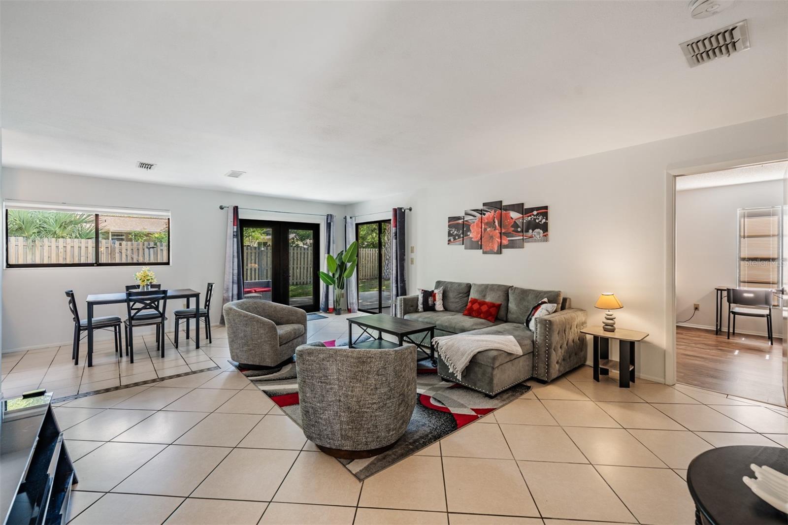 CYPRESS GREEN - Residential