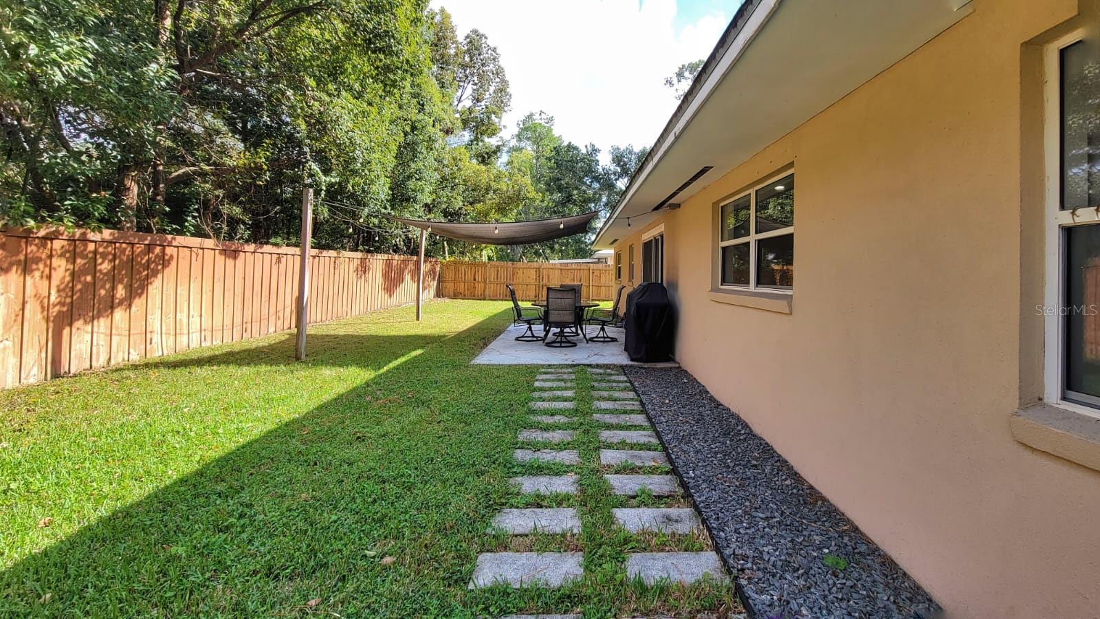 WESTSIDE ESTATES - Residential Lease
