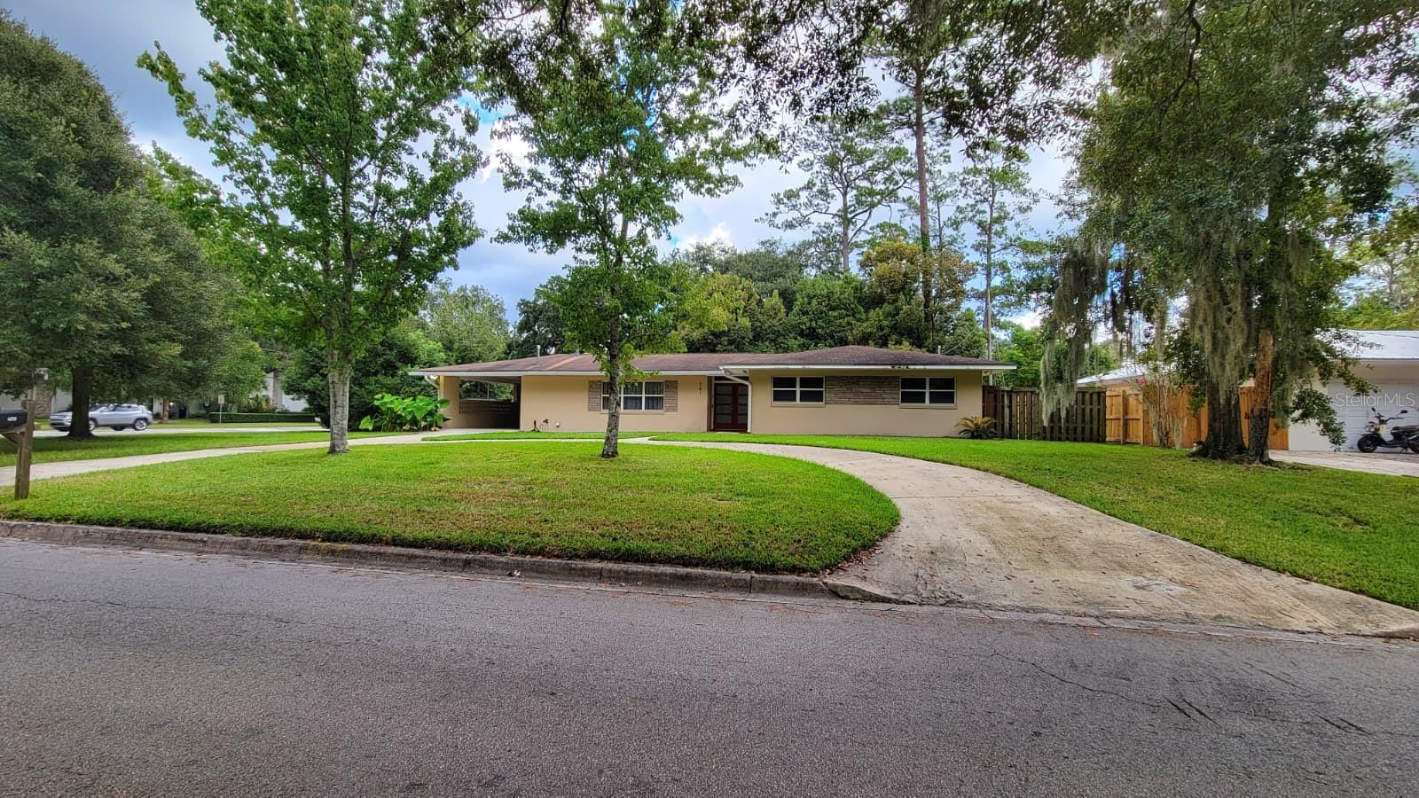 WESTSIDE ESTATES - Residential Lease