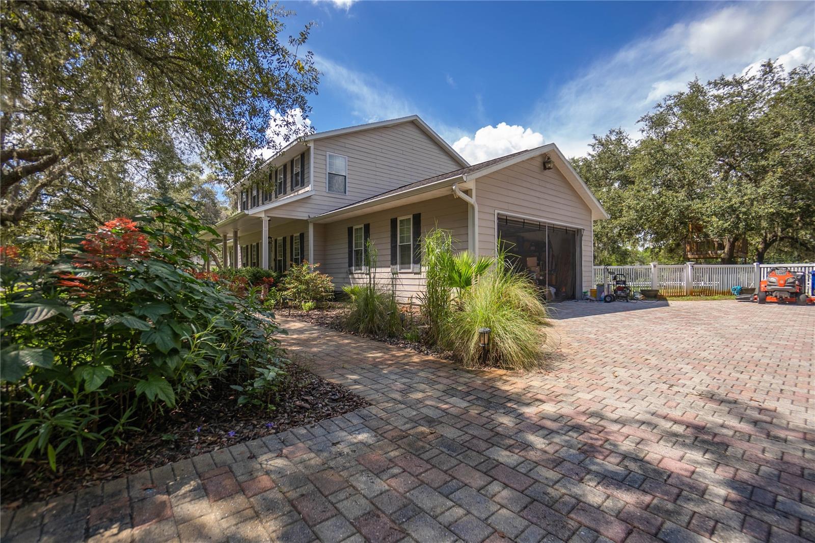 BAY MEADOW AT 7 LAKES - Residential