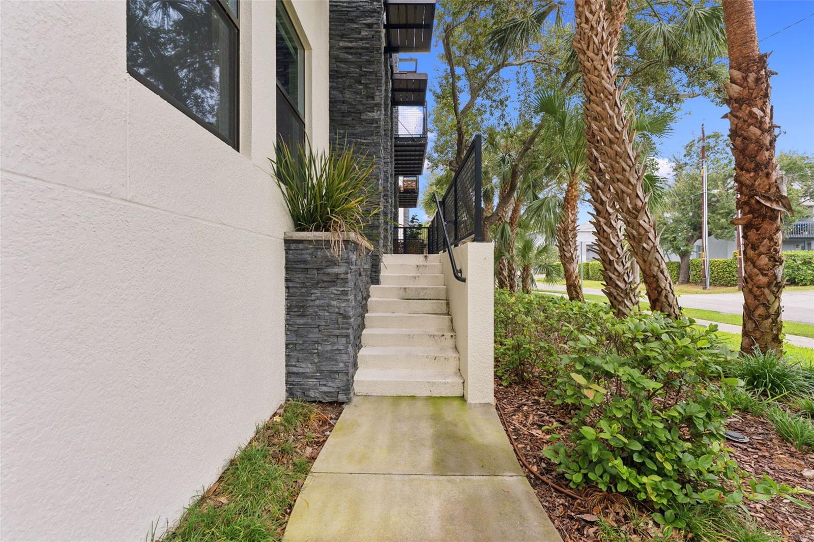 4810 W MCELROY AVENUE 5