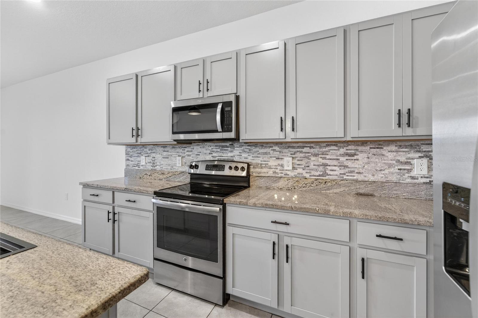 MANGROVE POINT PH 1 - Residential