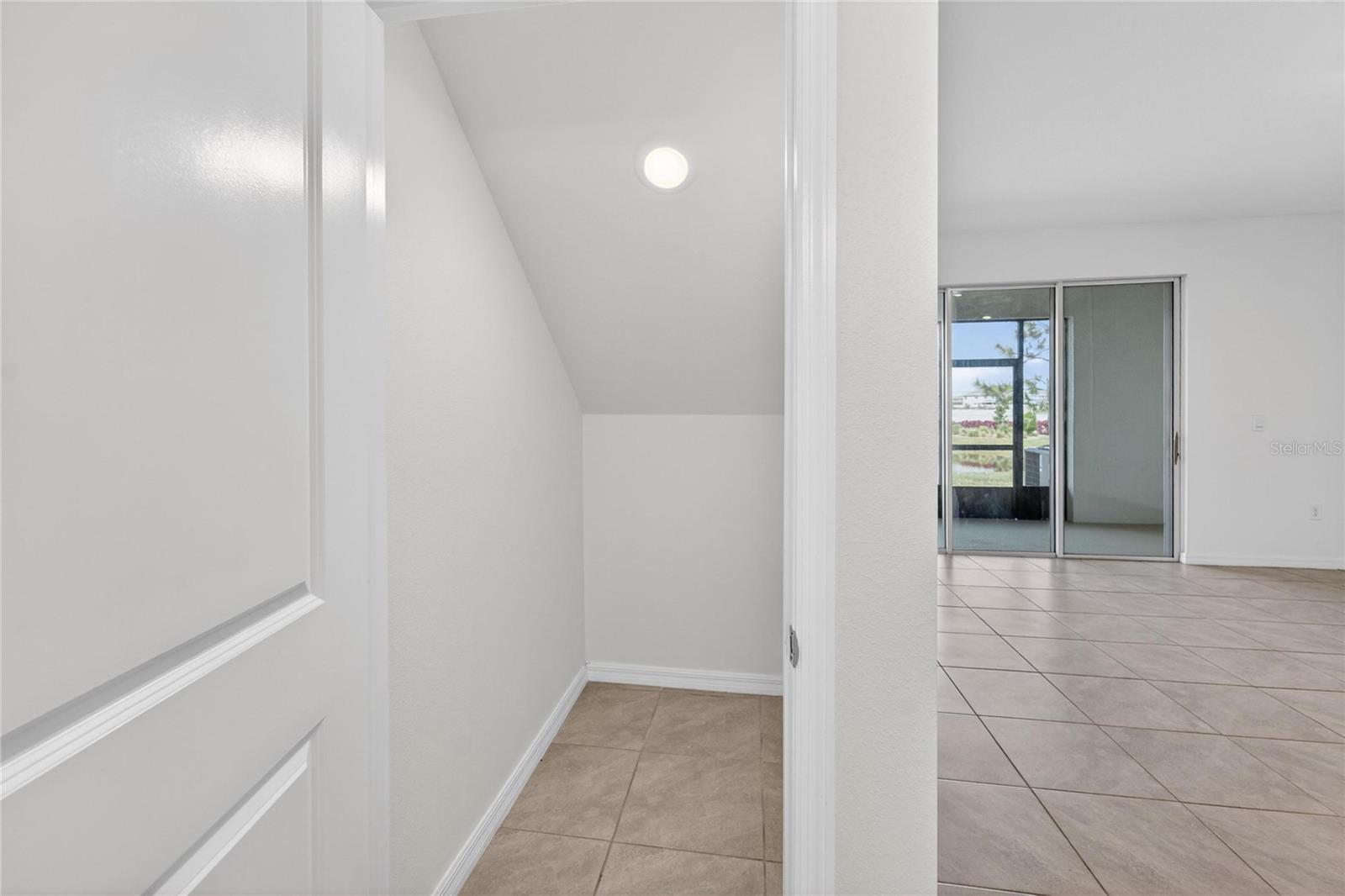 136 MANGROVE SHADE CIRCLE