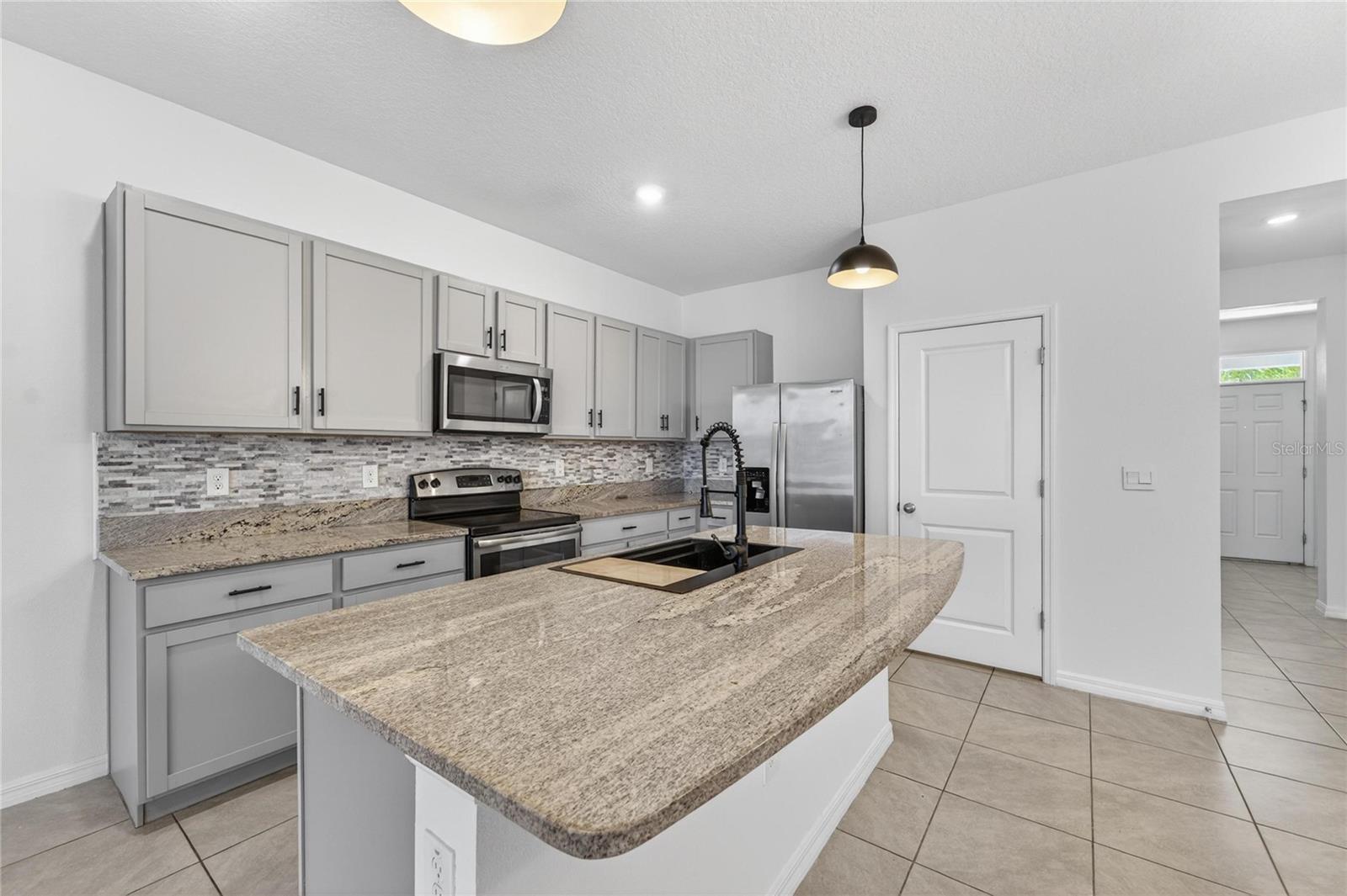 MANGROVE POINT PH 1 - Residential