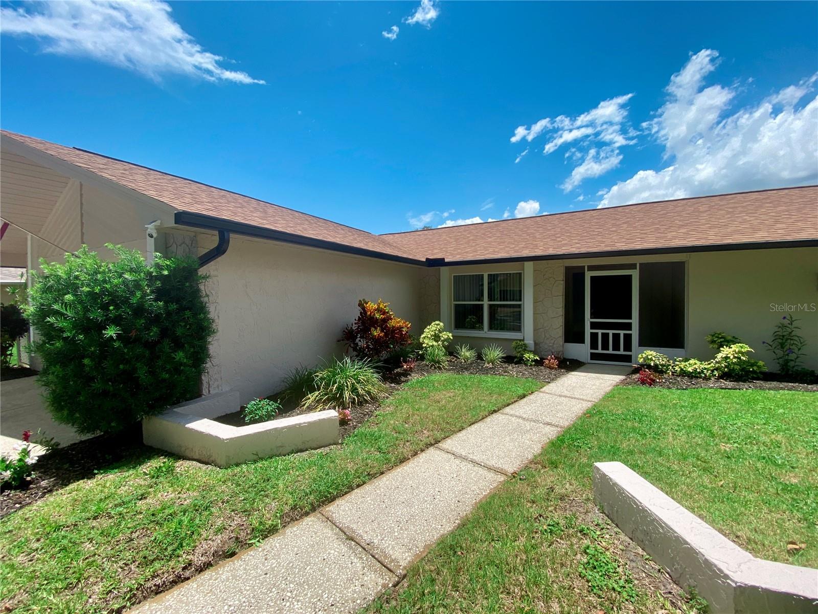 1657 GLENGARRY DRIVE