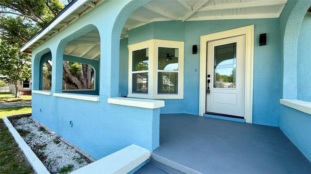 Photo of 701 New York Avenue, Saint Cloud, FL 34769 (MLS # S5149335)