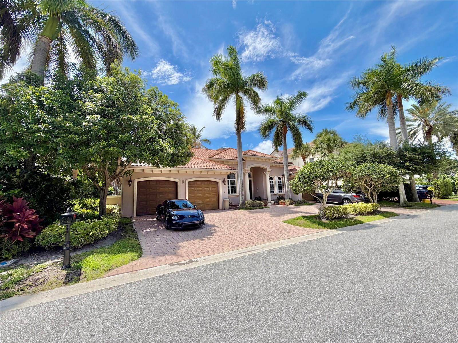 785 HARBOUR ISLE PLACE