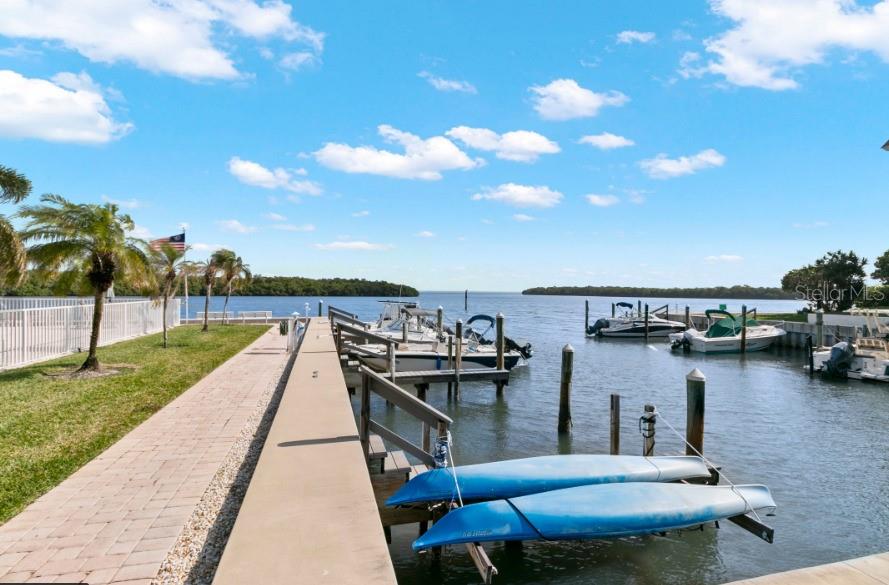 SUTTON PLACE - Residential