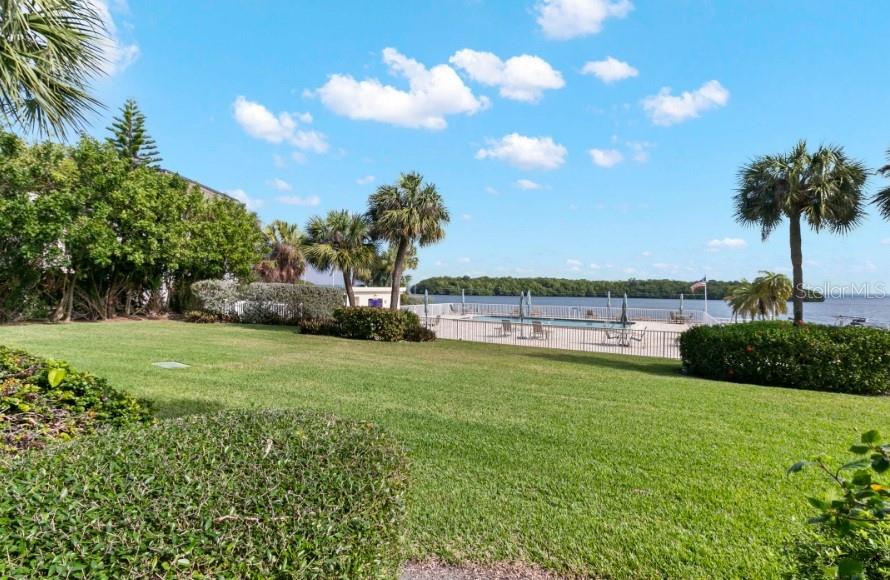 SUTTON PLACE - Residential