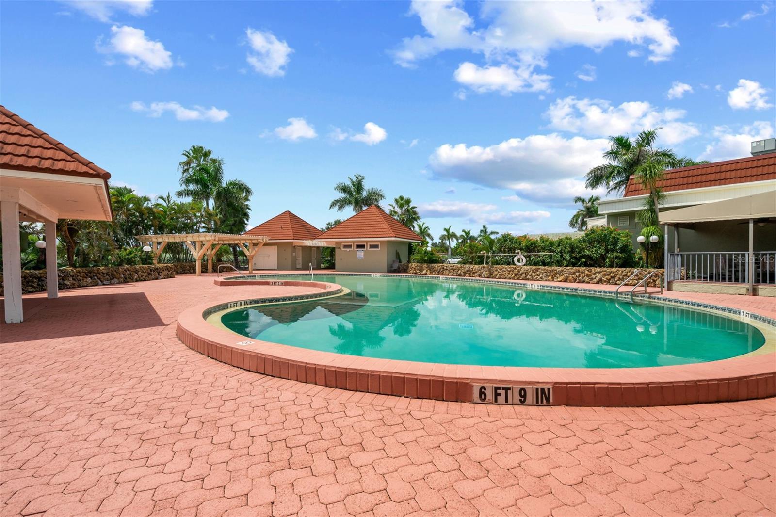 PUNTA GORDA ISLES SEC 15 - Land