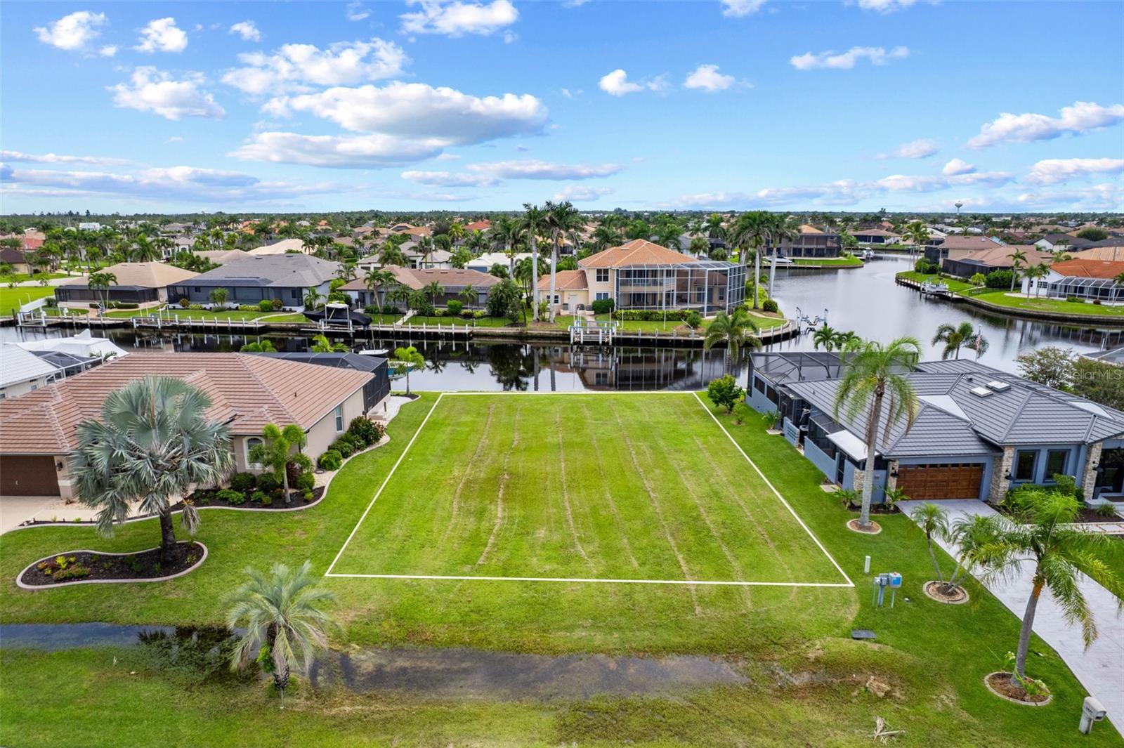 PUNTA GORDA ISLES SEC 15 - Land