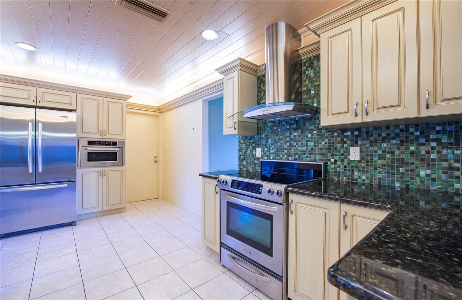 TAMARAC BY THE GULF - Residential