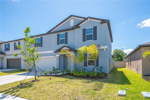 A home in PLANT CITY