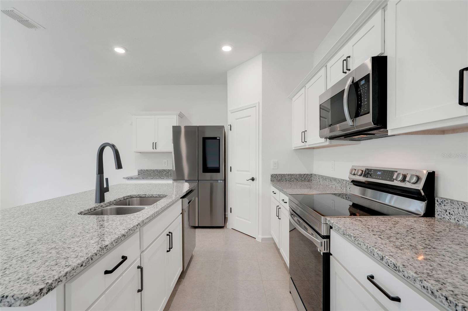 MINNEOLA HILLS PH 2A - Residential Lease