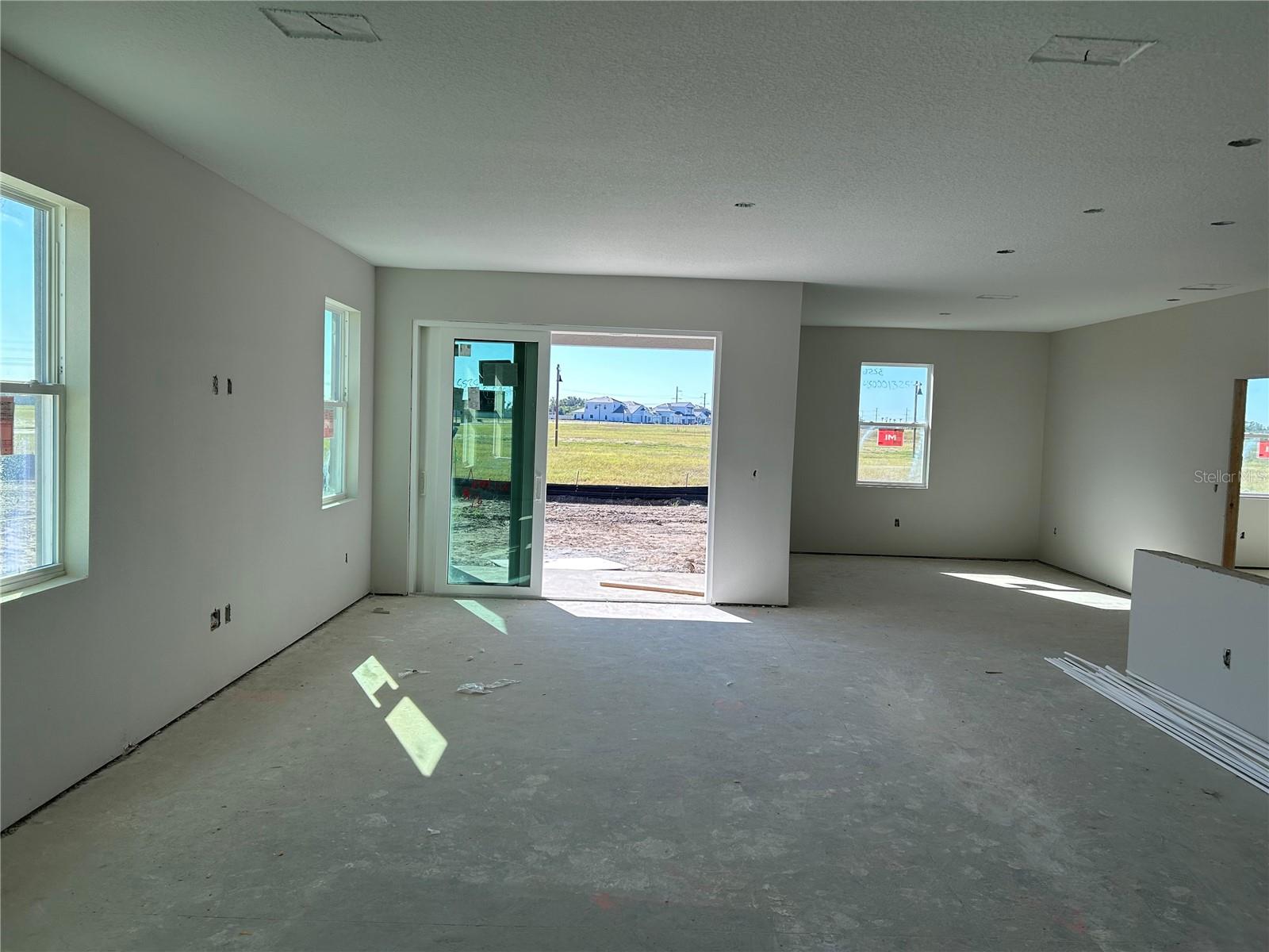 OAKFIELD TRAILS WEST - Residential