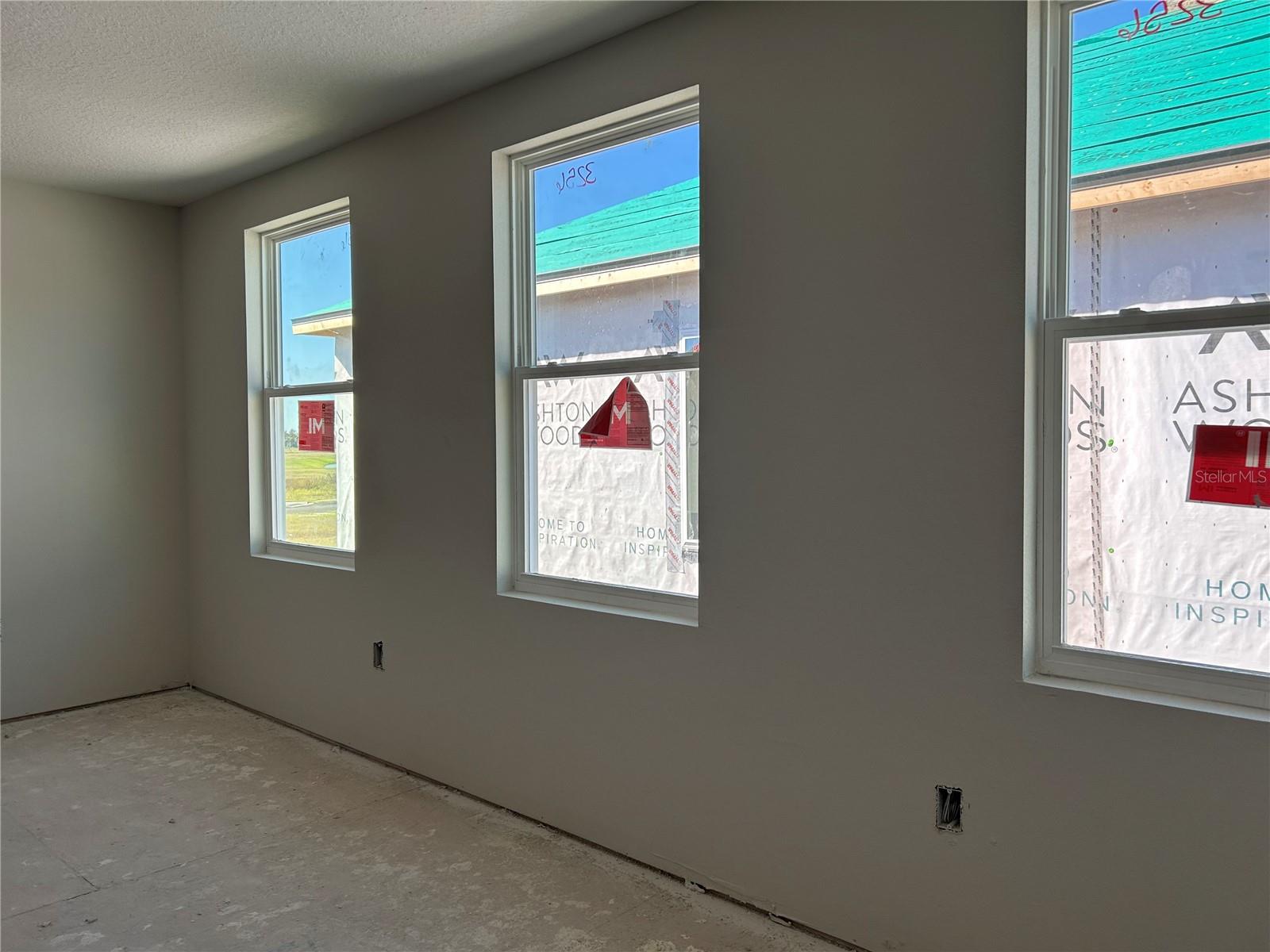 OAKFIELD TRAILS WEST - Residential