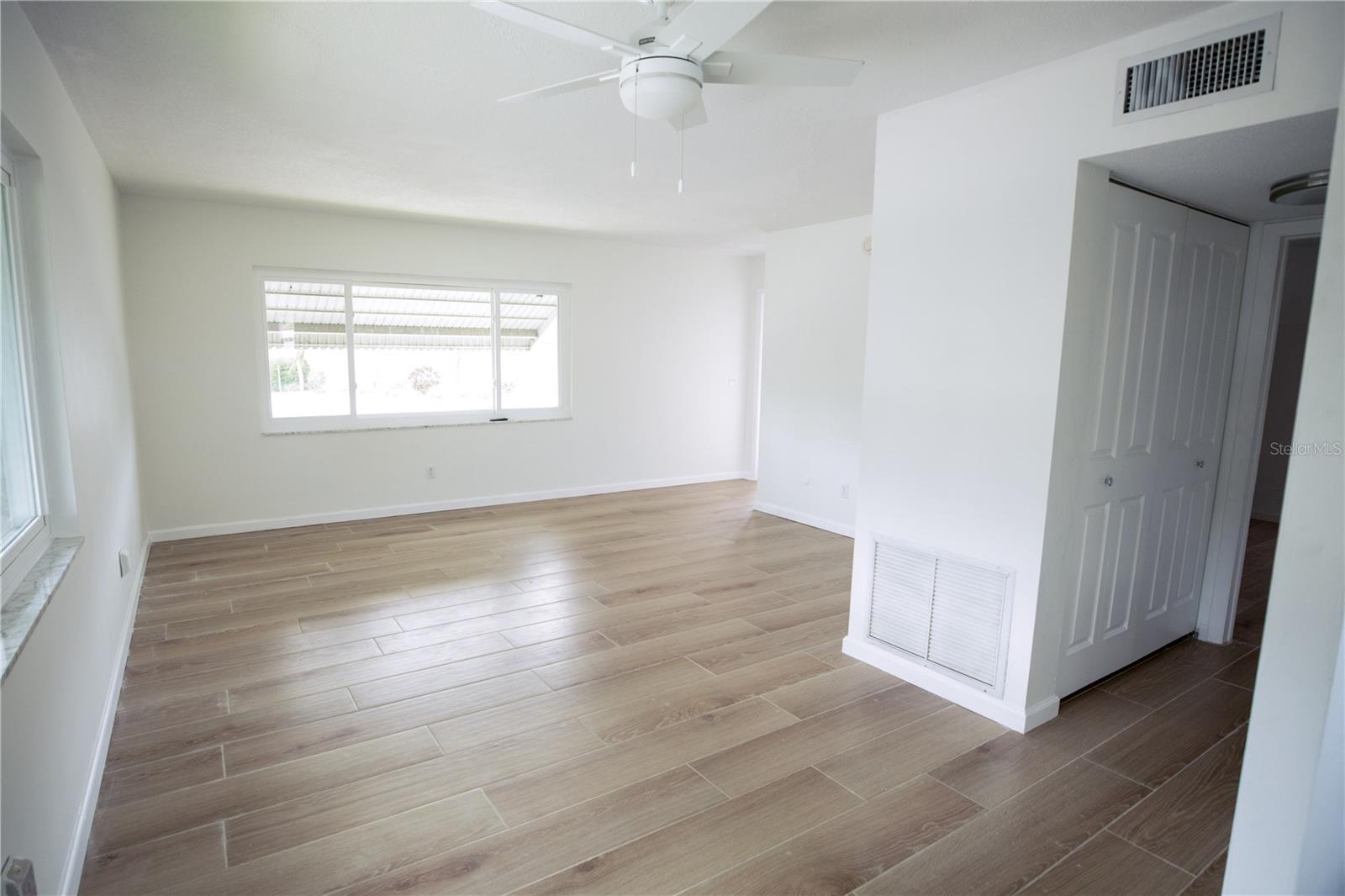 SHANGRI-LA APT PARK - Residential