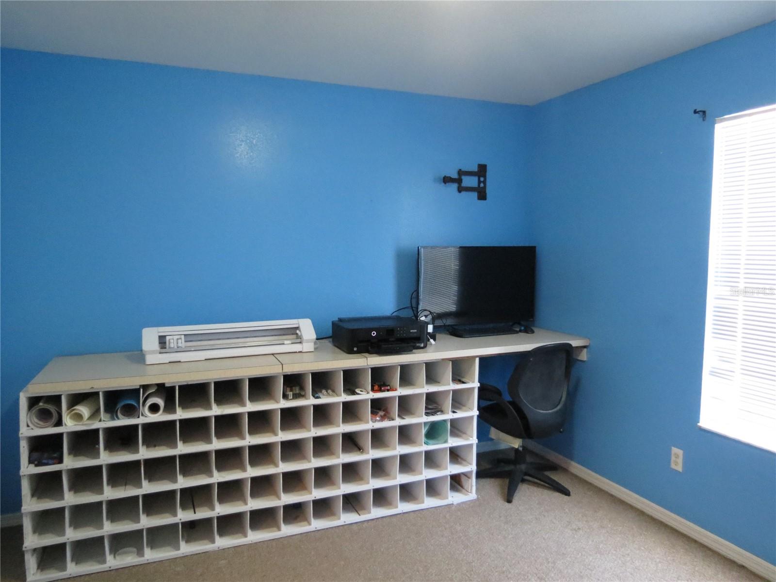 PINEWOOD COUNTRY ESTATES - Residential