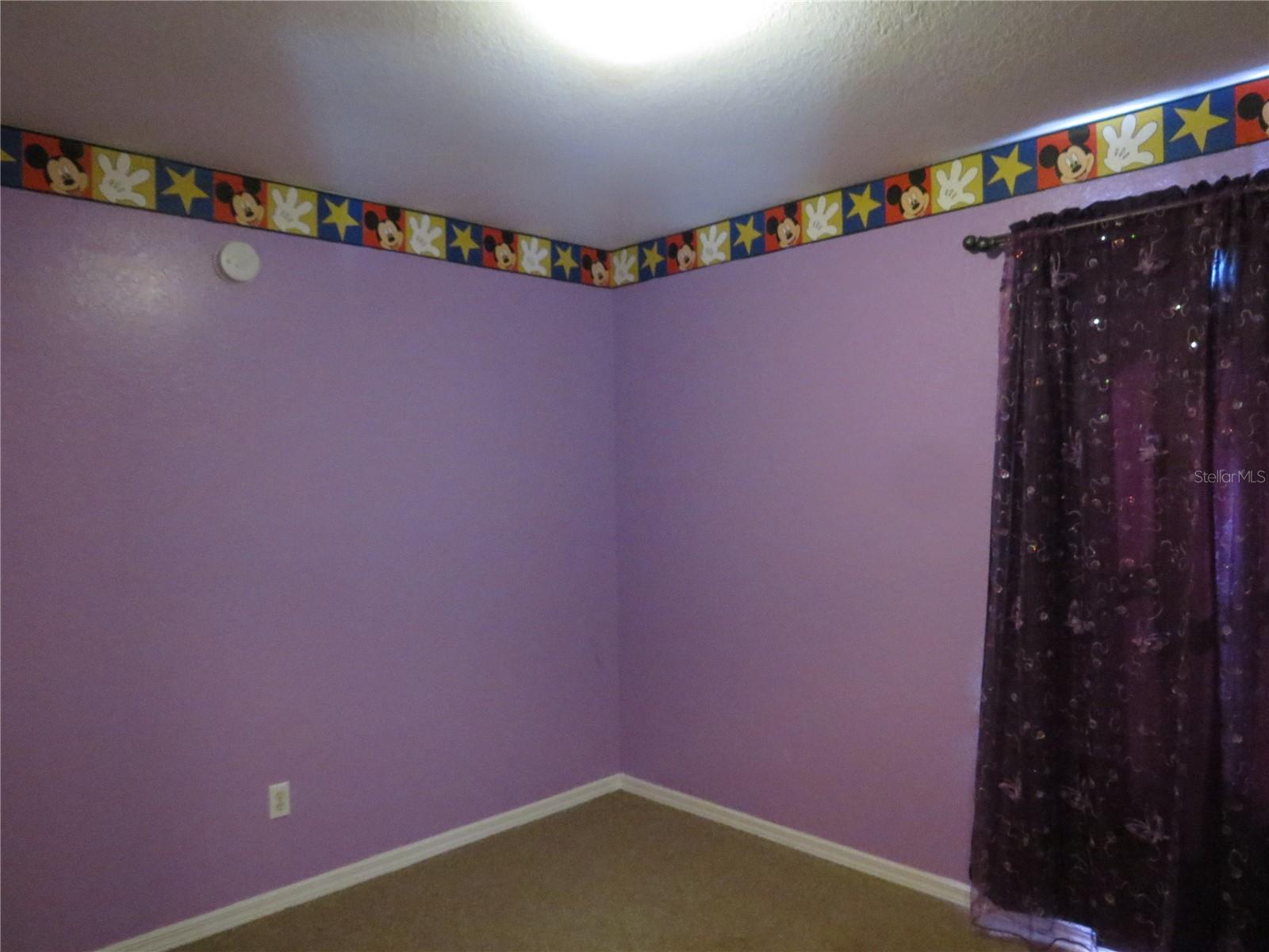 PINEWOOD COUNTRY ESTATES - Residential