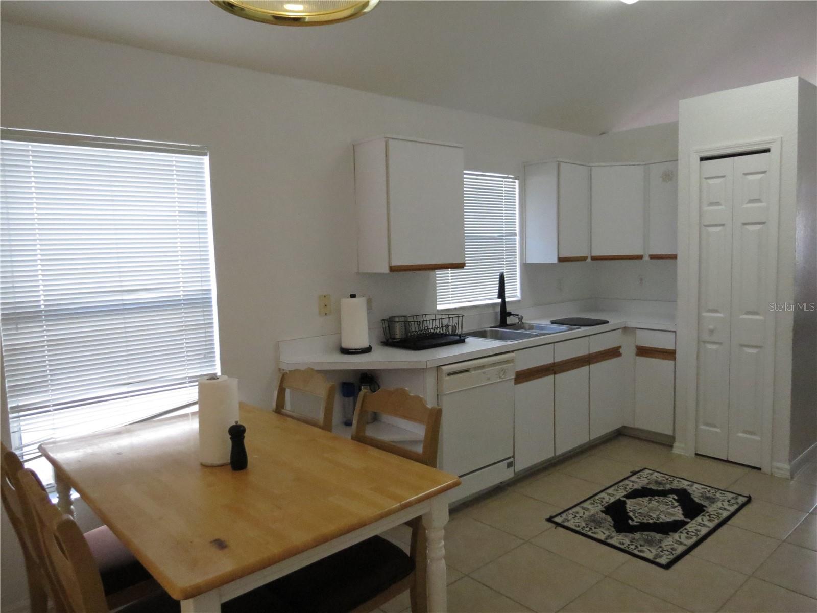 PINEWOOD COUNTRY ESTATES - Residential